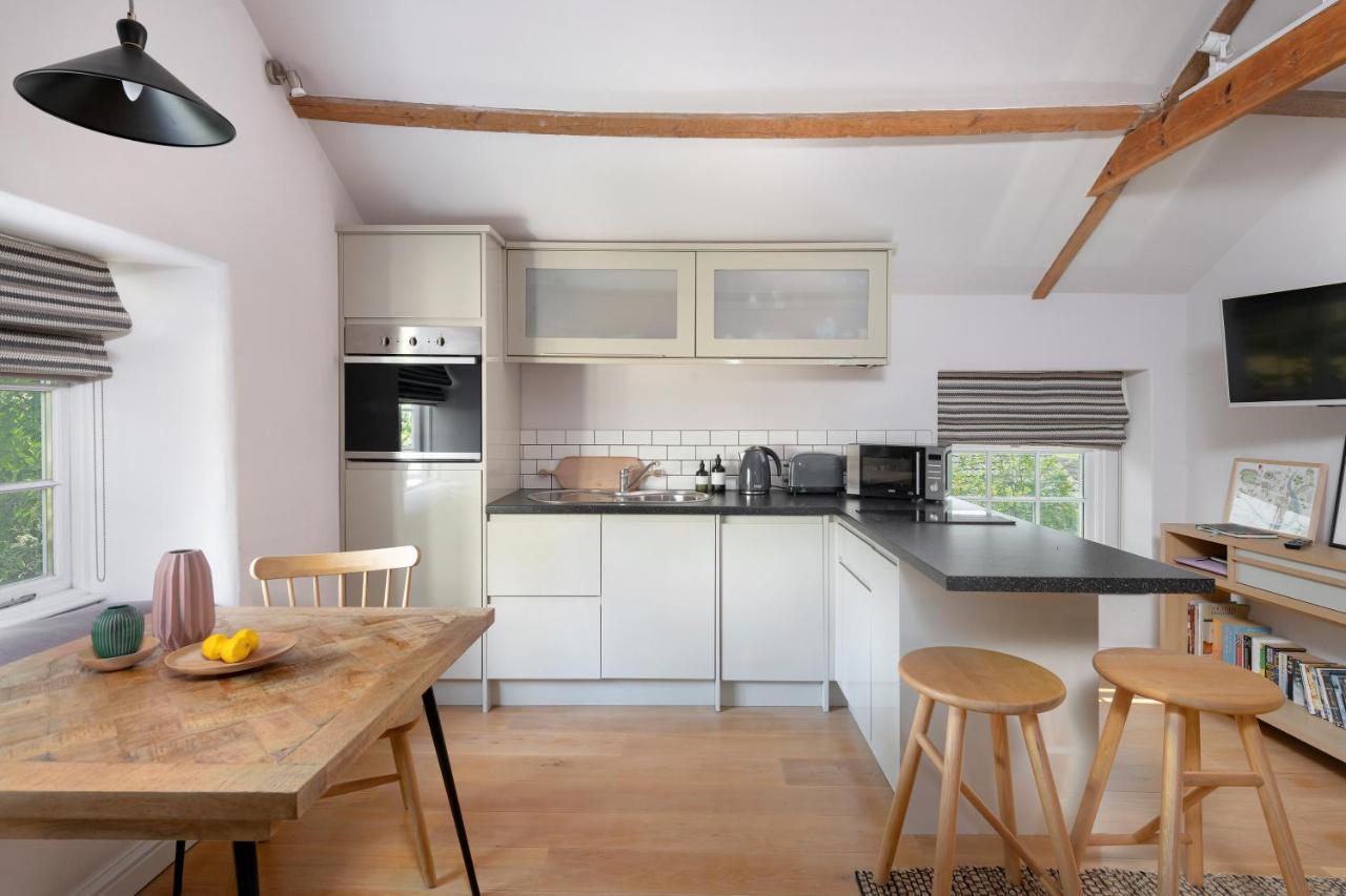 The Hayloft By Black Door Stays Bath Exterior photo