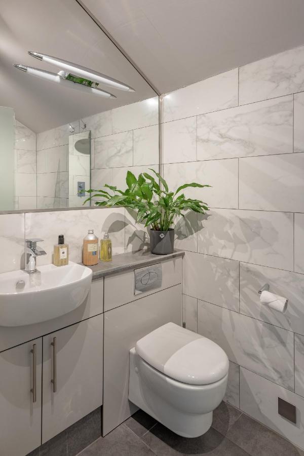 The Hayloft By Black Door Stays Bath Exterior photo