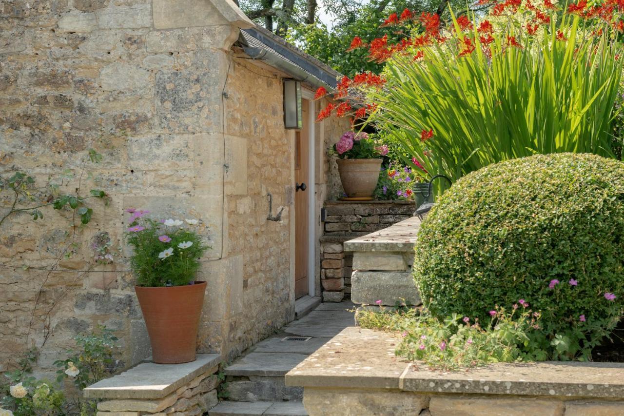 The Hayloft By Black Door Stays Bath Exterior photo