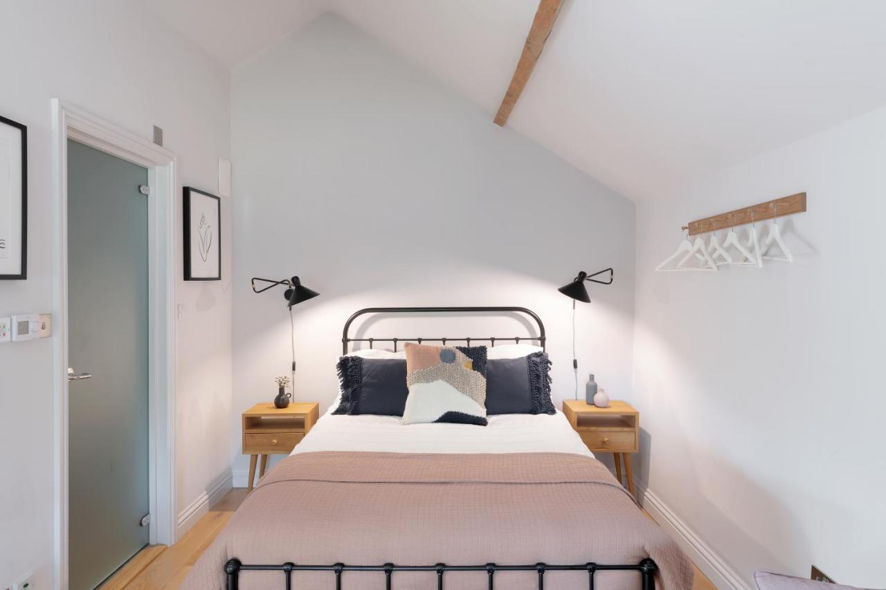 The Hayloft By Black Door Stays Bath Exterior photo